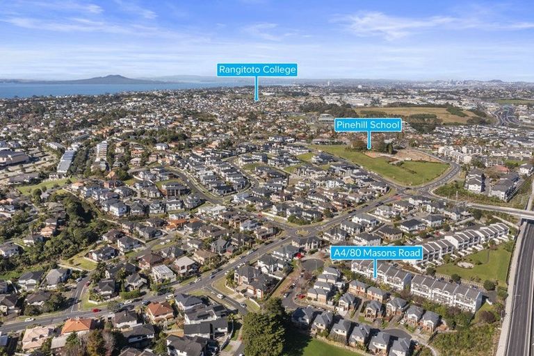 Photo of property in 4a/60 Masons Road, Oteha, Auckland, 0632