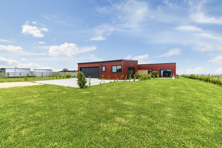 Photo of property in 136 Mirikau Road, Warea, New Plymouth, 4381