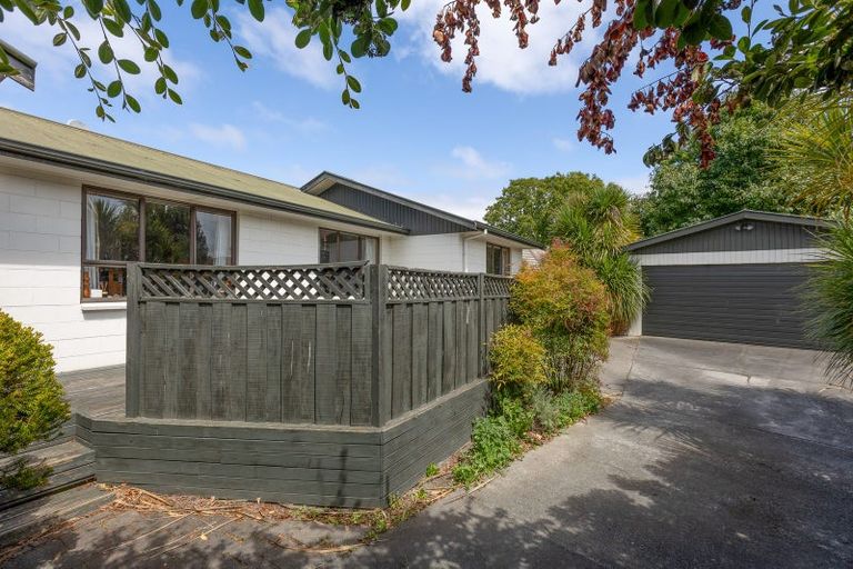 Photo of property in 39 Tintern Avenue, Avonhead, Christchurch, 8042