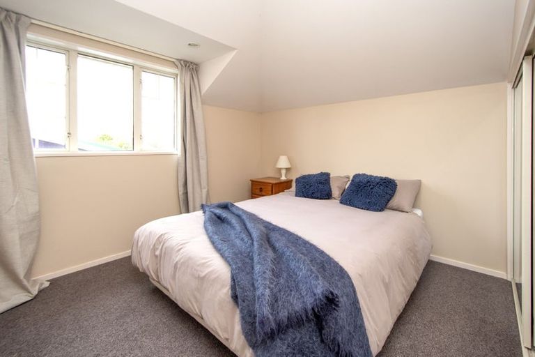 Photo of property in 98a Warren Crescent, Hillmorton, Christchurch, 8025