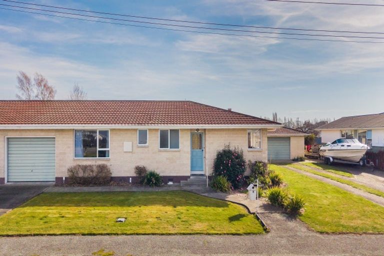 Photo of property in 1 Carlisle Street, Waimate, 7924