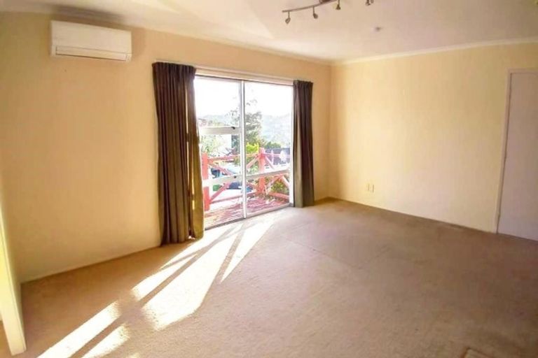 Photo of property in 2/26a Sunnynook Road, Sunnynook, Auckland, 0620