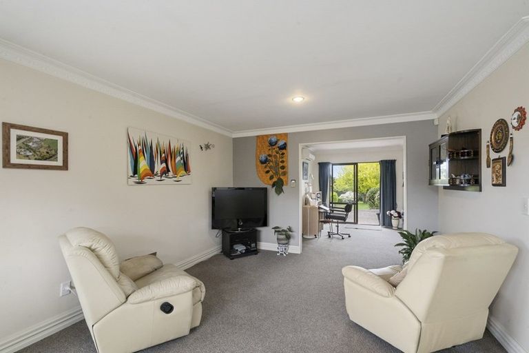 Photo of property in 53 Railway Terrace, Ohau, Levin, 5570