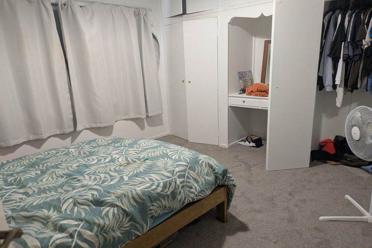 Photo of property in 67 Beaubank Road, Kelston, Auckland, 0602