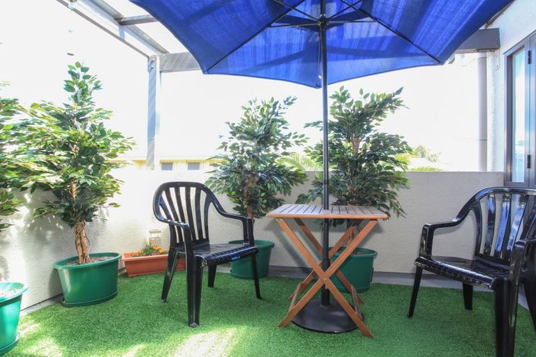 Photo of property in 2/1161 Victoria Street, Whitiora, Hamilton, 3200