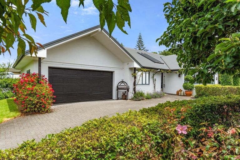 Photo of property in 46 Grantston Drive, Pyes Pa, Tauranga, 3112