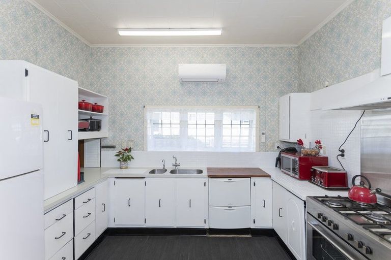 Photo of property in 84 Stout Street, Whataupoko, Gisborne, 4010