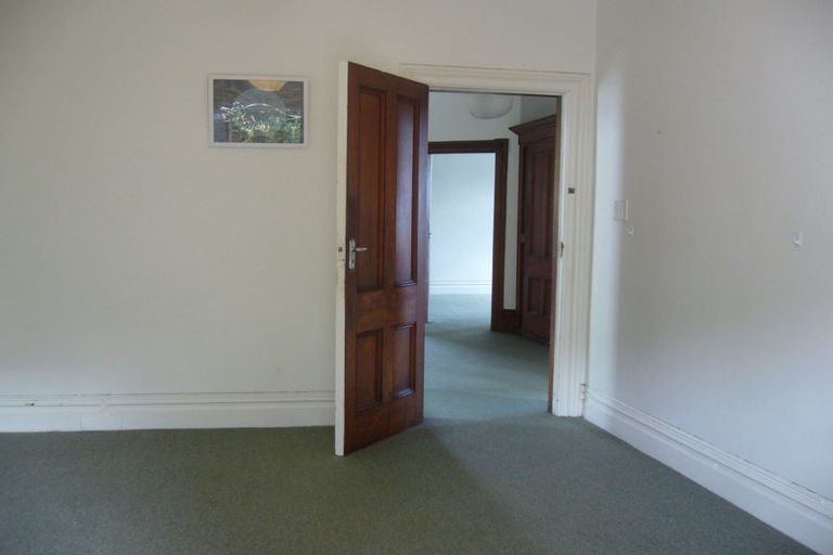 Photo of property in 46 Porritt Avenue, Mount Victoria, Wellington, 6011