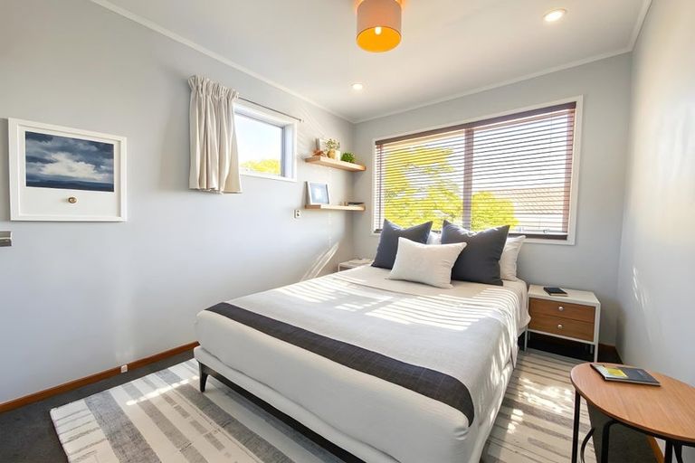 Photo of property in 32 Terra Nova Street, Glen Eden, Auckland, 0602