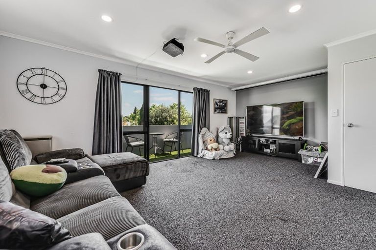 Photo of property in 43 Western Heights Drive, Western Heights, Hamilton, 3200