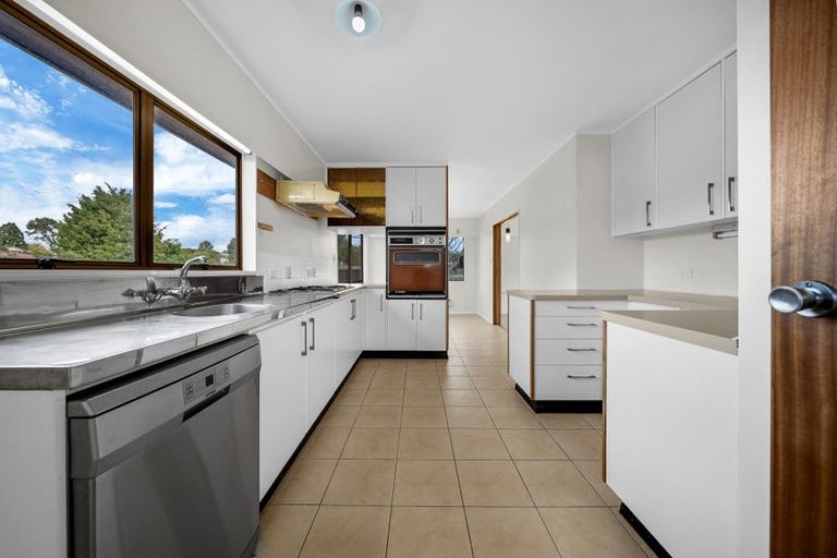 Photo of property in 5 Kavanagh Place, Opaheke, Papakura, 2113