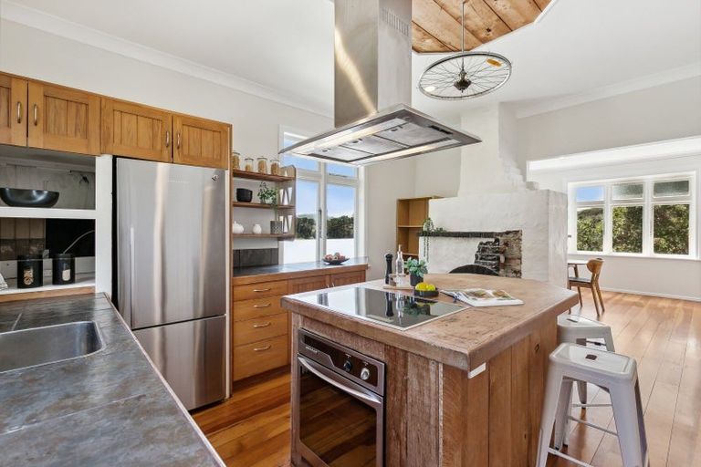 Photo of property in 61 Standen Street, Karori, Wellington, 6012