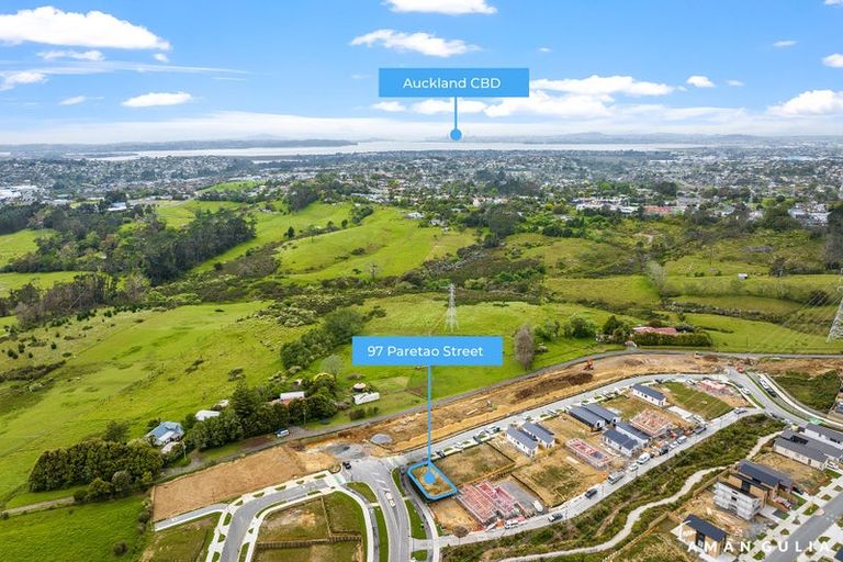 Photo of property in 37 Paretao Street, Massey, 0614