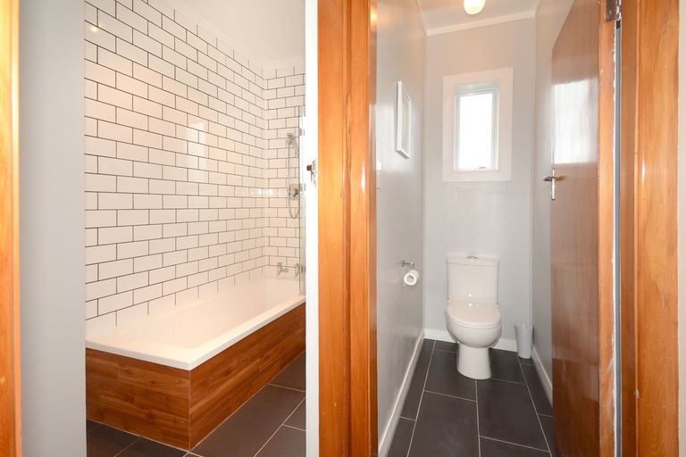 Photo of property in 50 Tomahawk Road, Andersons Bay, Dunedin, 9013