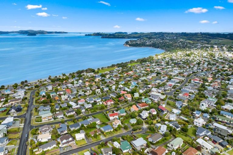 Photo of property in 12 Matangi Terrace, Snells Beach, 0920