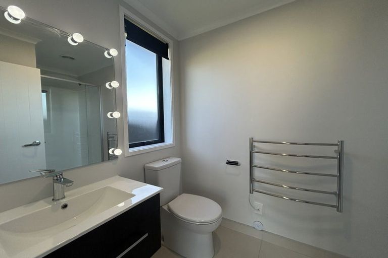 Photo of property in 87 Mclarin Road, Glenbrook, 2681