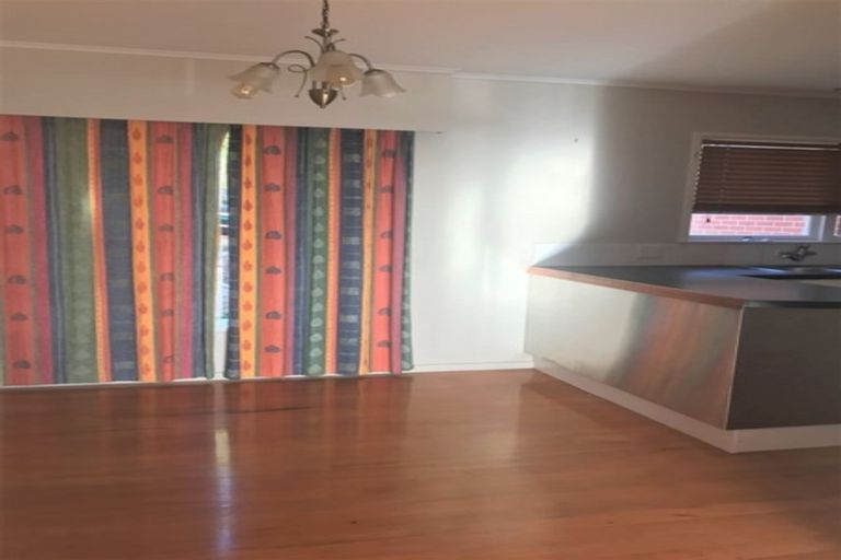 Photo of property in 450 Don Buck Road, Massey, Auckland, 0614