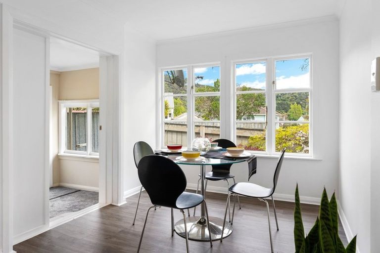 Photo of property in 4a Cleland Crescent, Naenae, Lower Hutt, 5011