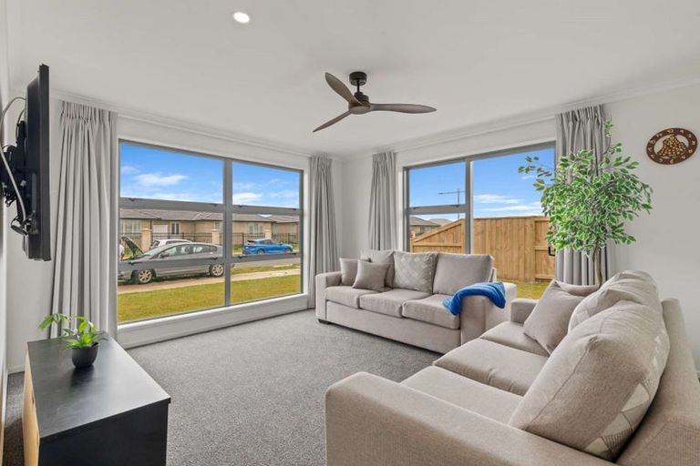 Photo of property in 36 Manawa Road, Papamoa Beach, Papamoa, 3118