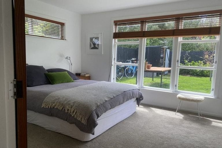 Photo of property in 47a Parkvale Road, Karori, Wellington, 6012