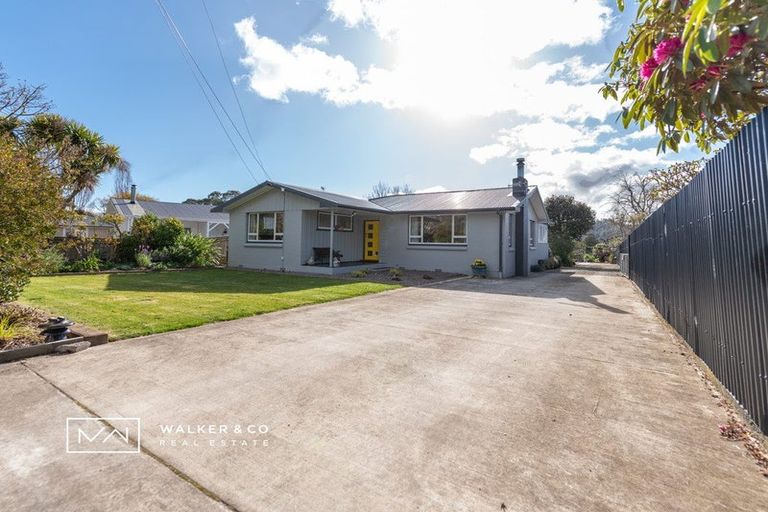 Photo of property in 6 Paton Street, Maymorn, Upper Hutt, 5018