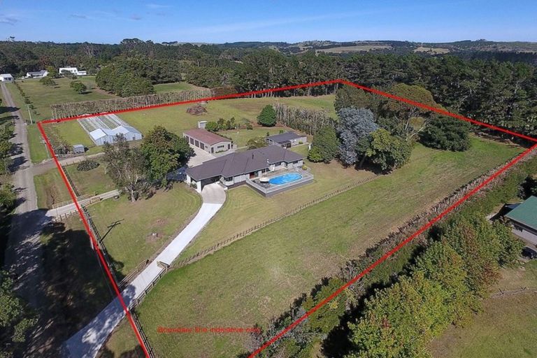 Photo of property in 1211 State Highway 16, Waimauku, 0883
