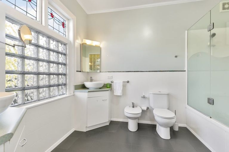Photo of property in 14b Glenmore Street, Thorndon, Wellington, 6011