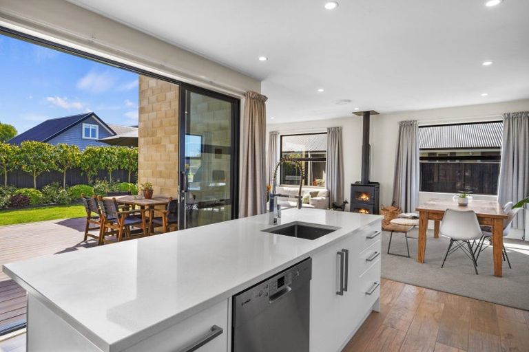 Photo of property in 22 Awa Place, Rangiora, 7400