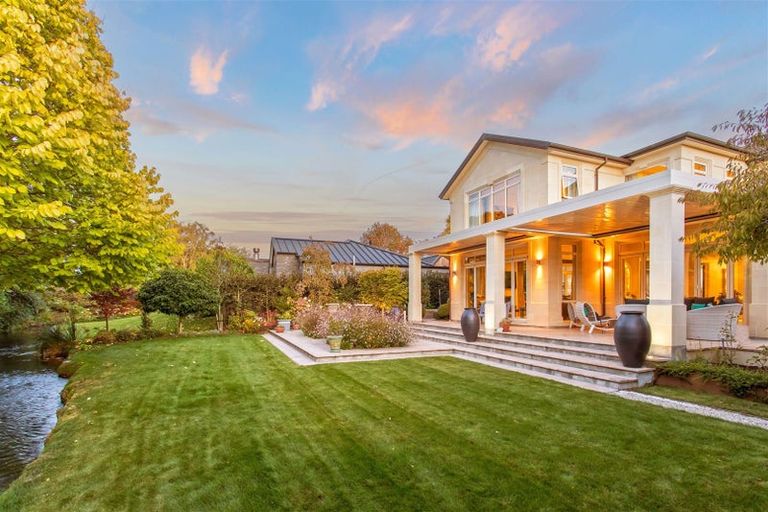 Photo of property in 47 Waiwetu Street, Fendalton, Christchurch, 8052