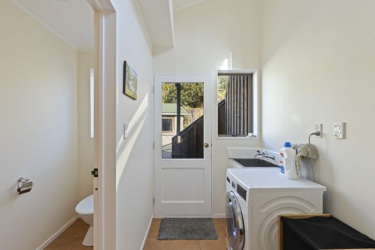 Photo of property in 62e Poplar Grove, Whalers Gate, New Plymouth, 4310