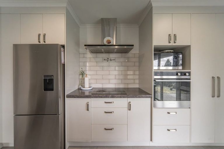 Photo of property in 15 Hapu Avenue, Baverstock, Hamilton, 3200