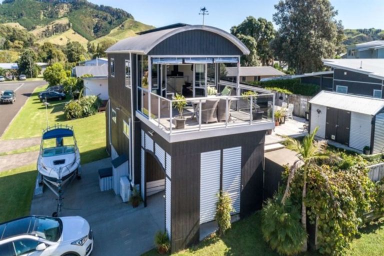 Photo of property in 3 Moray Place, Whiritoa, Whangamata, 3691