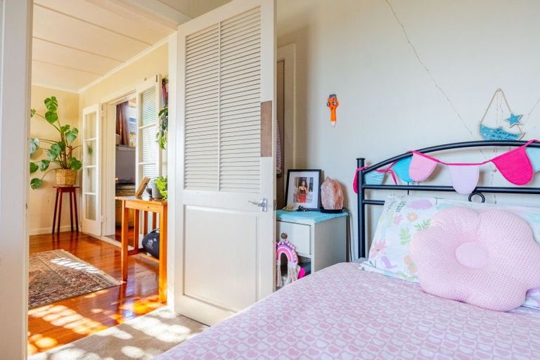 Photo of property in 9 Pukeko Place, Westshore, Napier, 4110