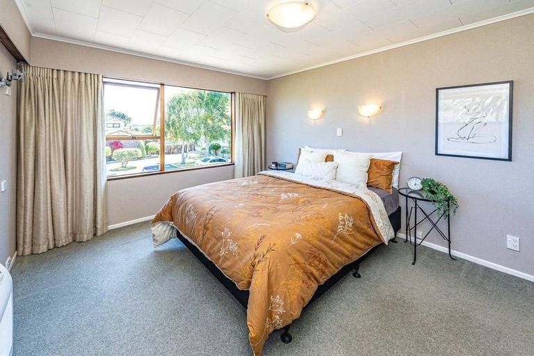 Photo of property in 19 Akepiro Place, Tawhero, Whanganui, 4501