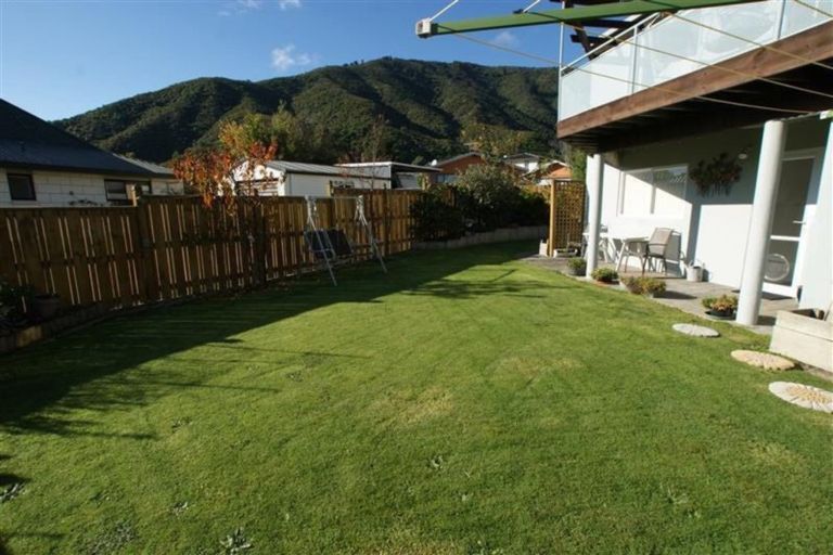 Photo of property in 1 Matai Place, Waikawa, Picton, 7220