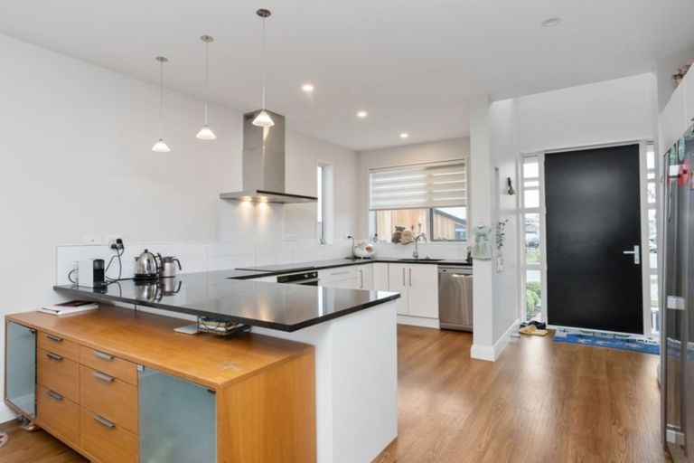 Photo of property in 19 Dow Square, Wigram, Christchurch, 8025