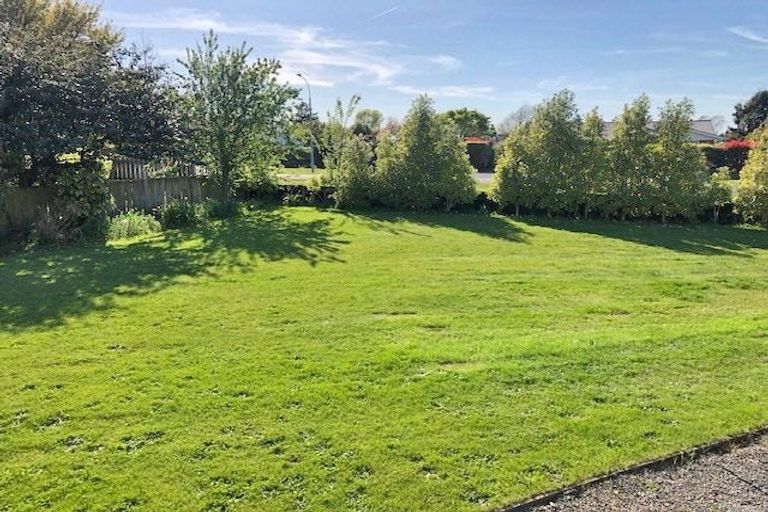 Photo of property in 1 Mcilraith Street, Darfield, 7510