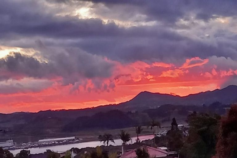 Photo of property in 25 Commins Road, Onerahi, Whangarei, 0110