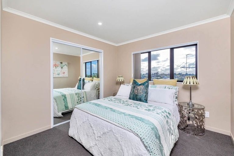 Photo of property in 285a Don Buck Road, Massey, Auckland, 0614