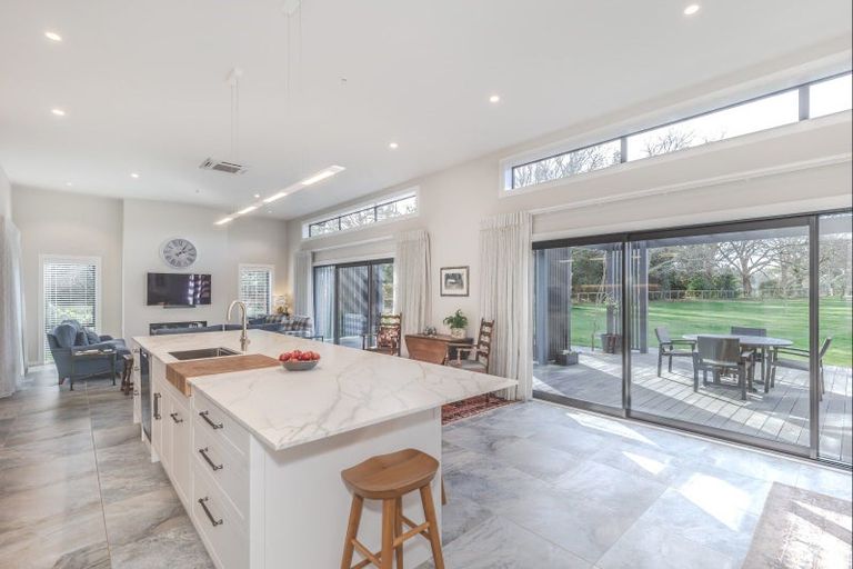 Photo of property in 19 Lindsay Road, Levin, 5510