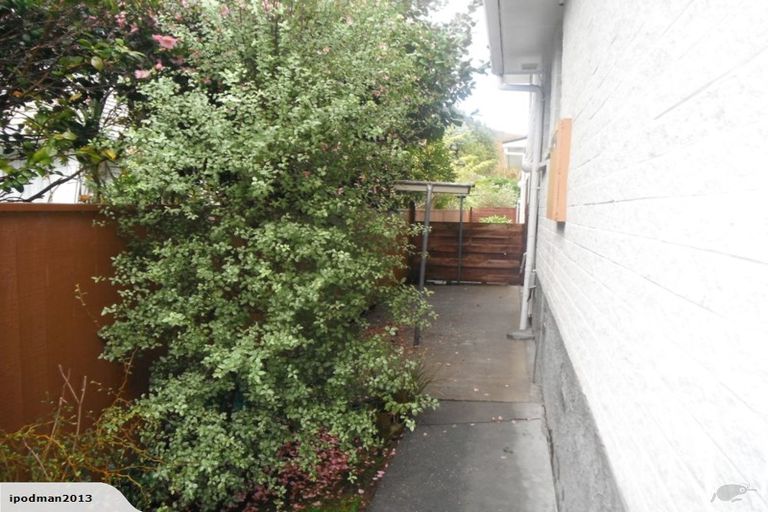 Photo of property in 44a Saint Ronans Avenue, Waterloo, Lower Hutt, 5011