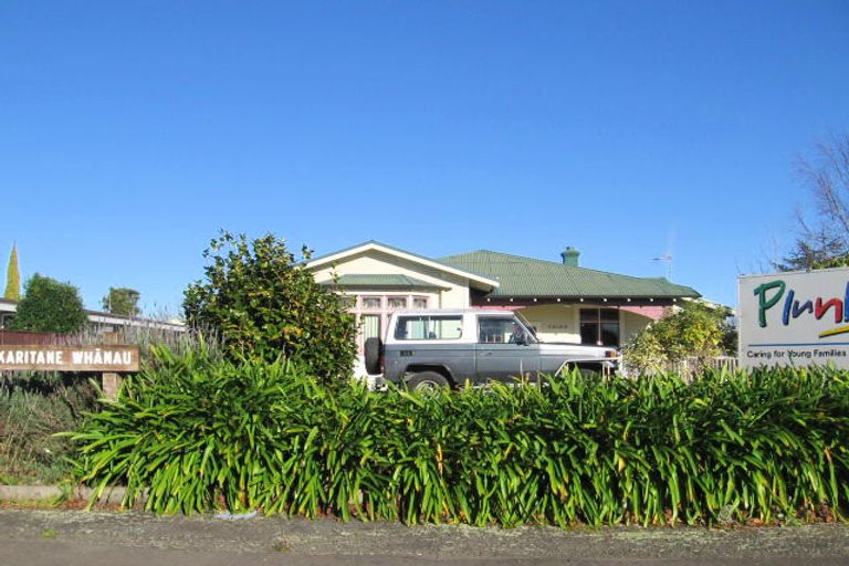 Photo of property in Plunket, 42 Albert Street, Palmerston North, 4414