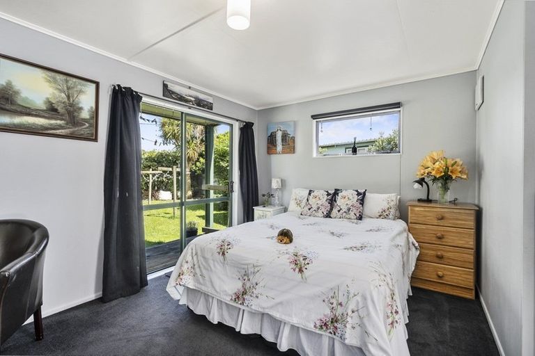 Photo of property in 13 Station Street, Woodville, 4920