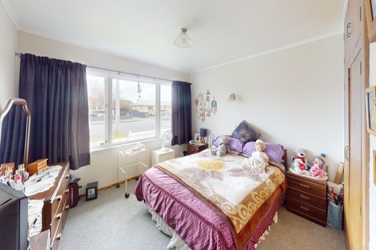 Photo of property in 118 Weraroa Road, Levin, 5510