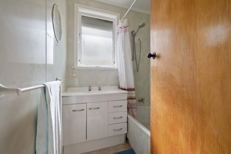 Photo of property in 6 Paehoro Grove, Turangi, 3334