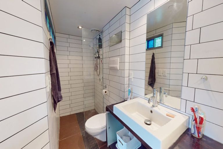 Photo of property in Stadium Garden Flats, 111/107 Thorndon Quay, Pipitea, Wellington, 6011