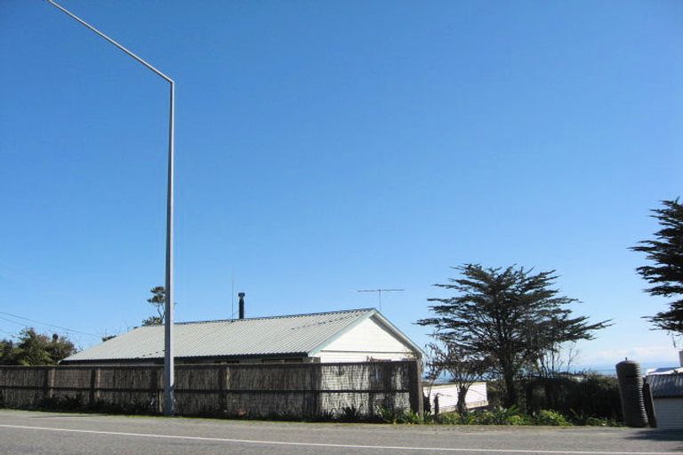 Photo of property in 130 Main South Road, Karoro, Greymouth, 7805