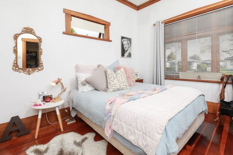 Photo of property in 13a Livingstone Avenue, Nawton, Hamilton, 3200