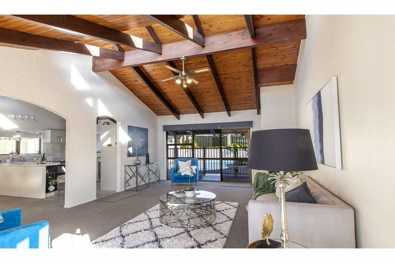 Photo of property in 241a Golf Road, Titirangi, Auckland, 0604