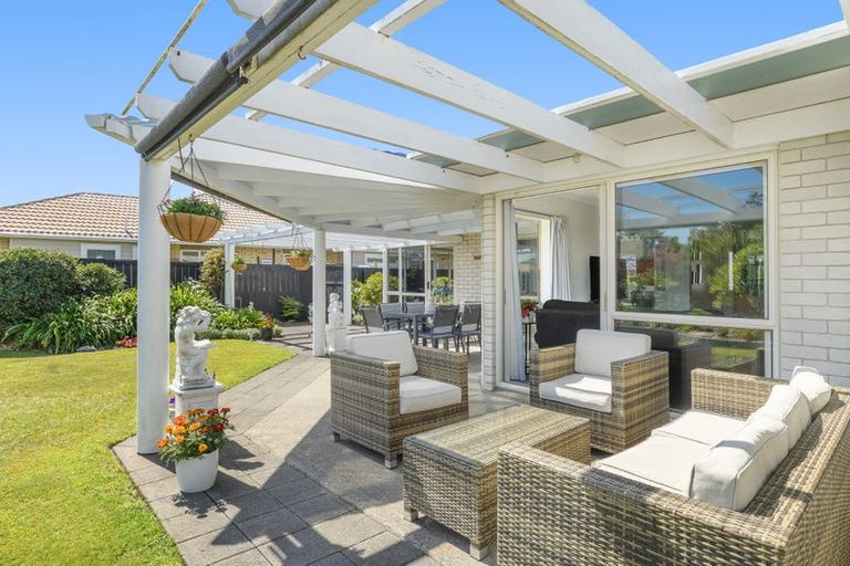 Photo of property in 5 Ocean Crest, Papamoa Beach, Papamoa, 3118